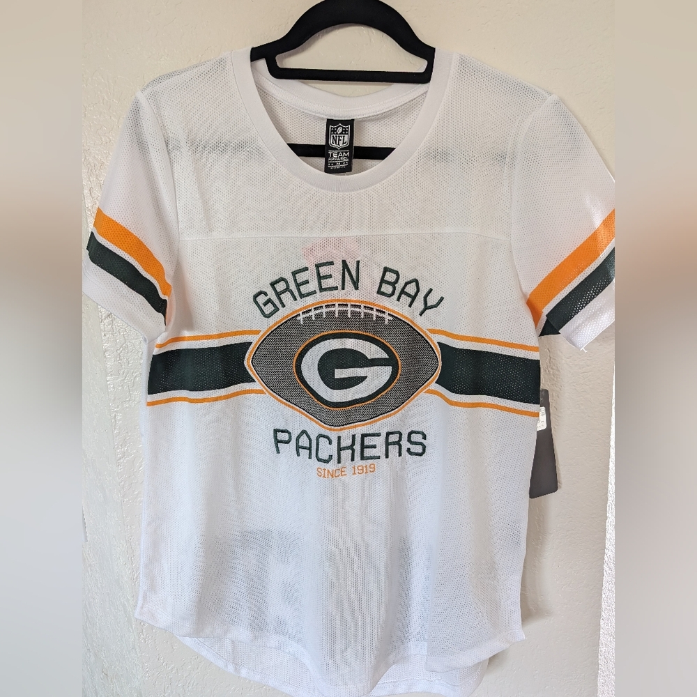 NFL Green Bay Packers women's medium shirt